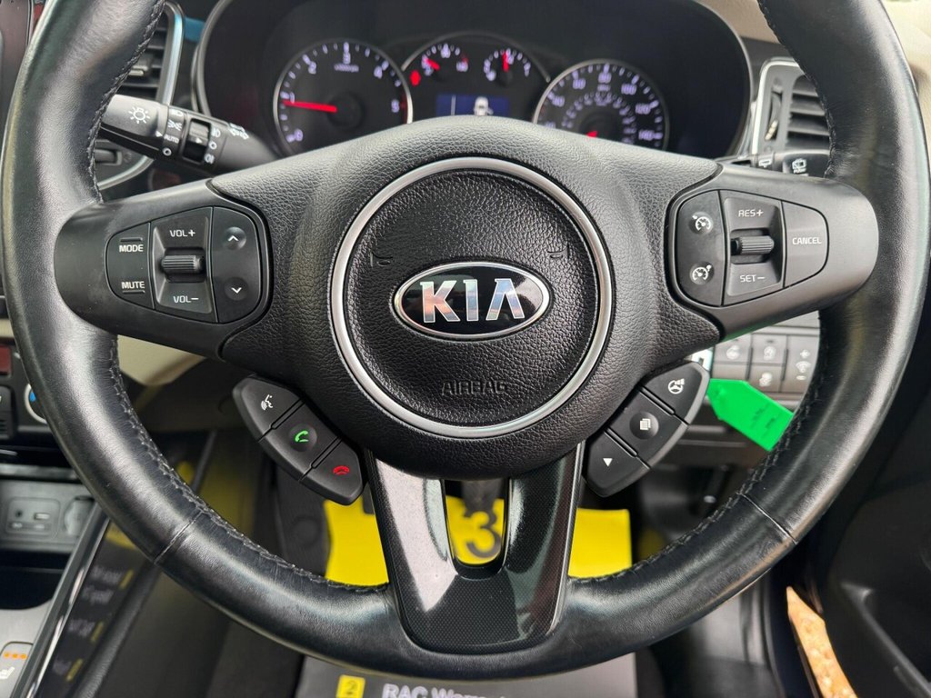 Used Kia Carens 2015 for sale - 76429968: Photo 49