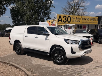 Used Toyota Hilux 2023 for sale - 79117553: Photo