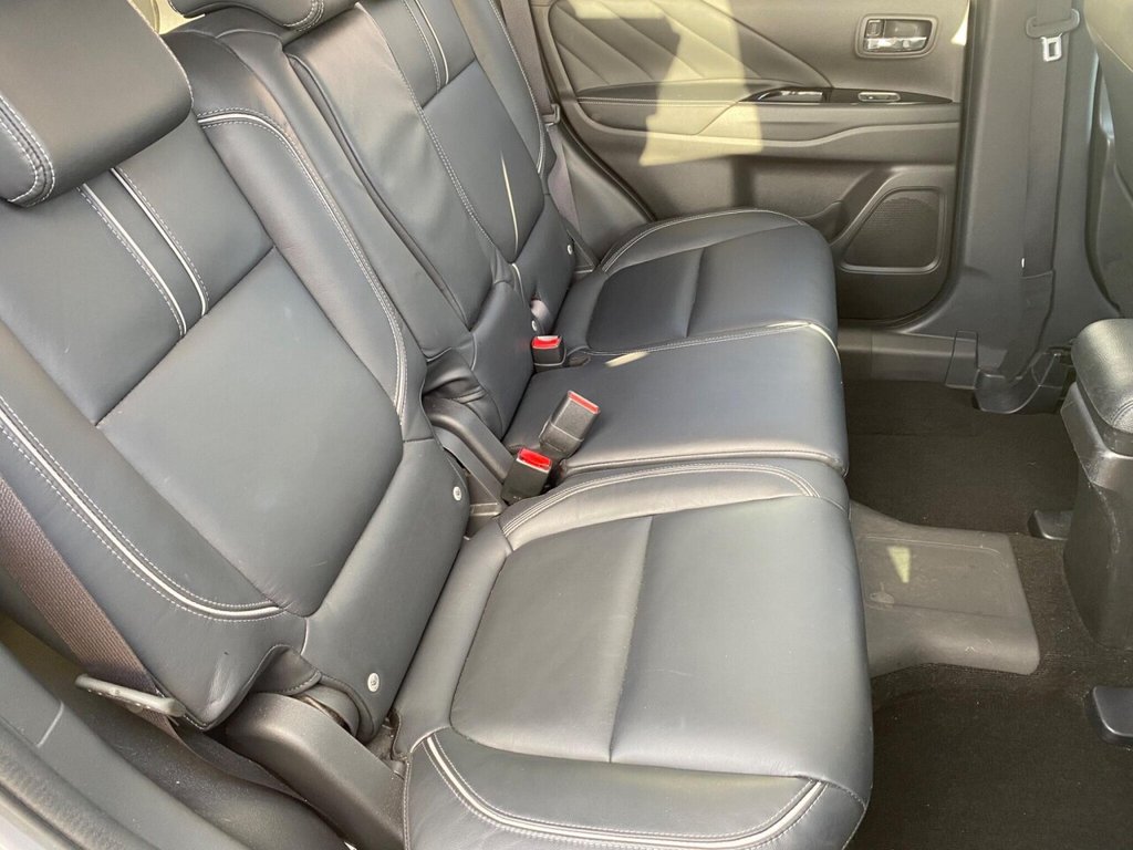 Used Mitsubishi Outlander 2017 for sale - 77636736: Photo 16