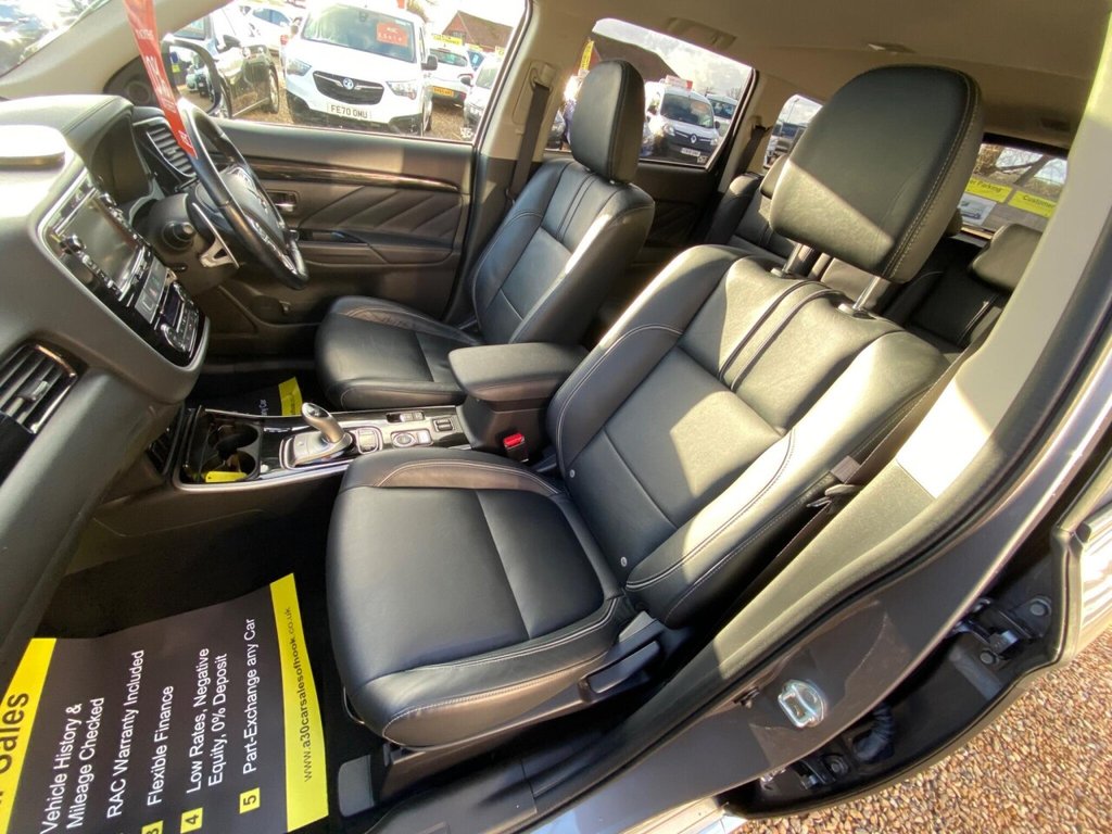 Used Mitsubishi Outlander 2017 for sale - 77636736: Photo 20