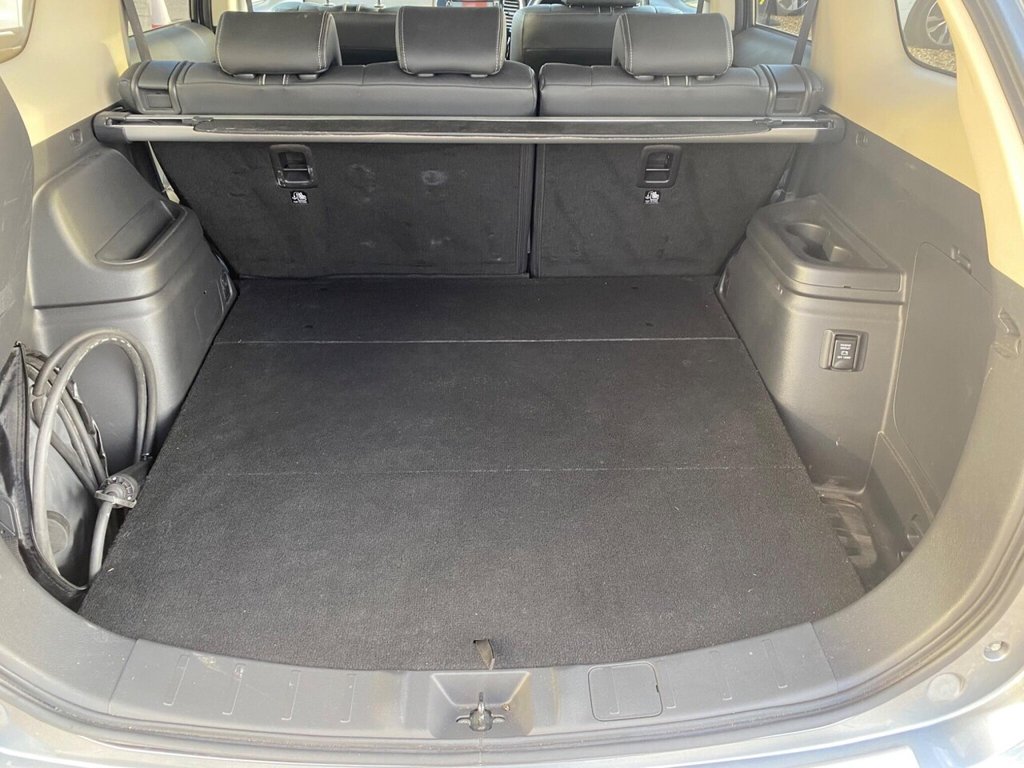 Used Mitsubishi Outlander 2017 for sale - 77636736: Photo 21