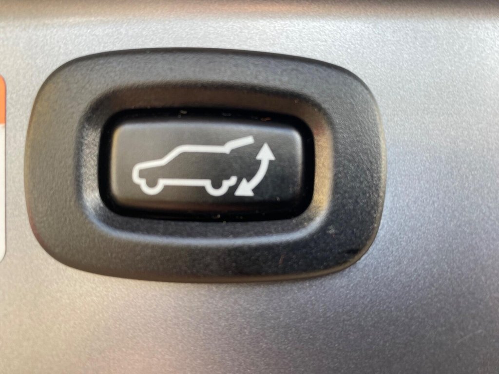 Used Mitsubishi Outlander 2017 for sale - 77636736: Photo 22