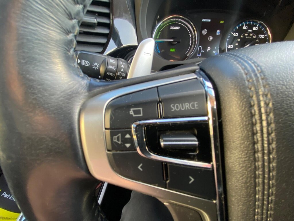 Used Mitsubishi Outlander 2017 for sale - 77636736: Photo 30