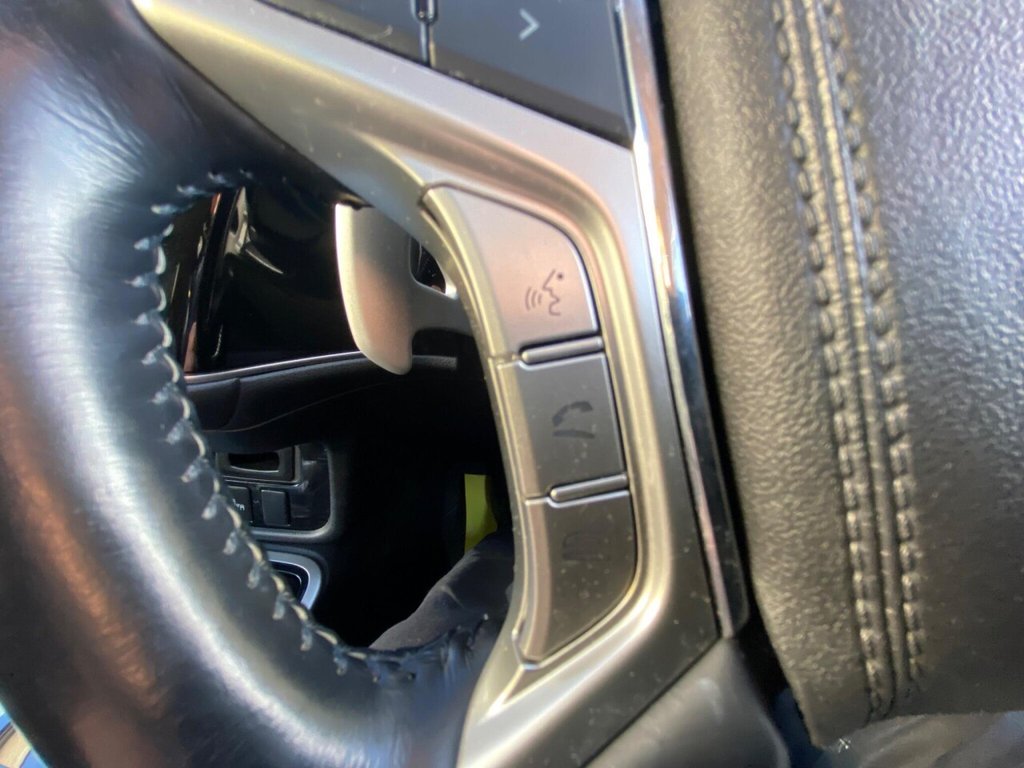 Used Mitsubishi Outlander 2017 for sale - 77636736: Photo 32