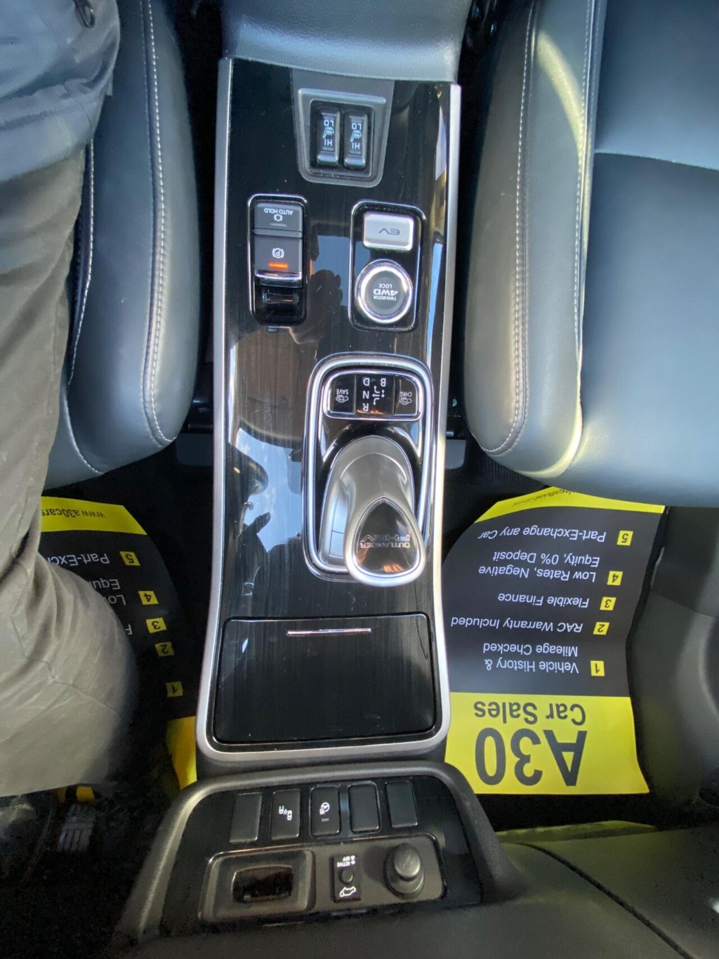 Used Mitsubishi Outlander 2017 for sale - 77636736: Photo 35