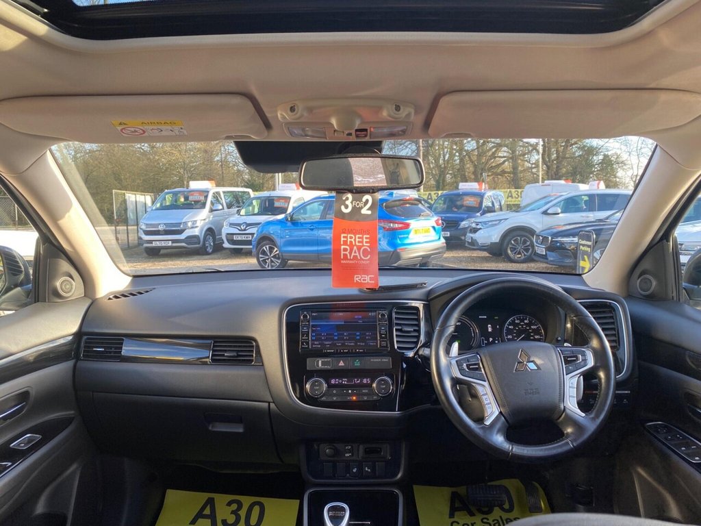 Used Mitsubishi Outlander 2017 for sale - 77636736: Photo 37