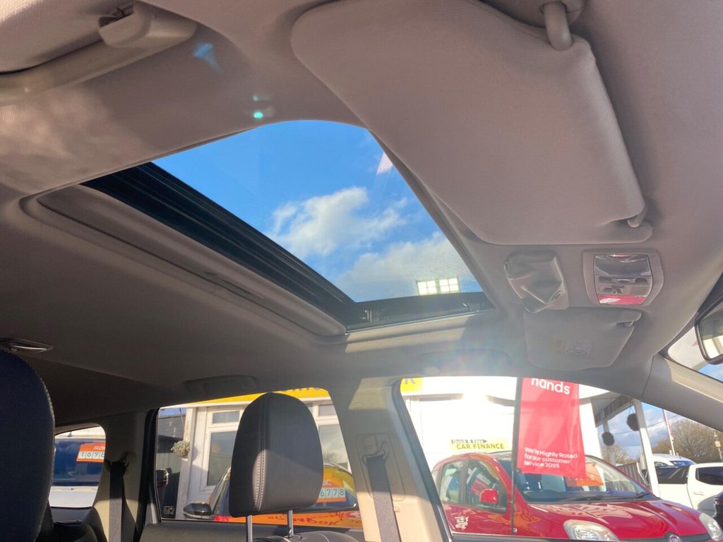 Used Mitsubishi Outlander 2017 for sale - 77636736: Photo 38