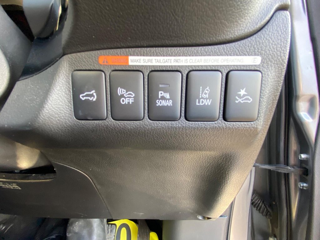 Used Mitsubishi Outlander 2017 for sale - 77636736: Photo 41