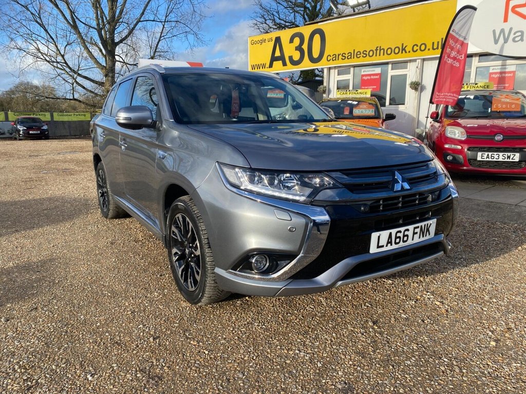 Used Mitsubishi Outlander 2017 for sale - 77636736: Photo 5