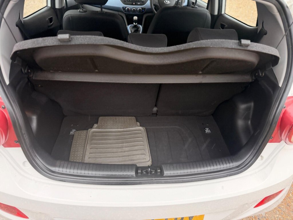 Used Hyundai i10 2015 for sale - 77780714: Photo 32