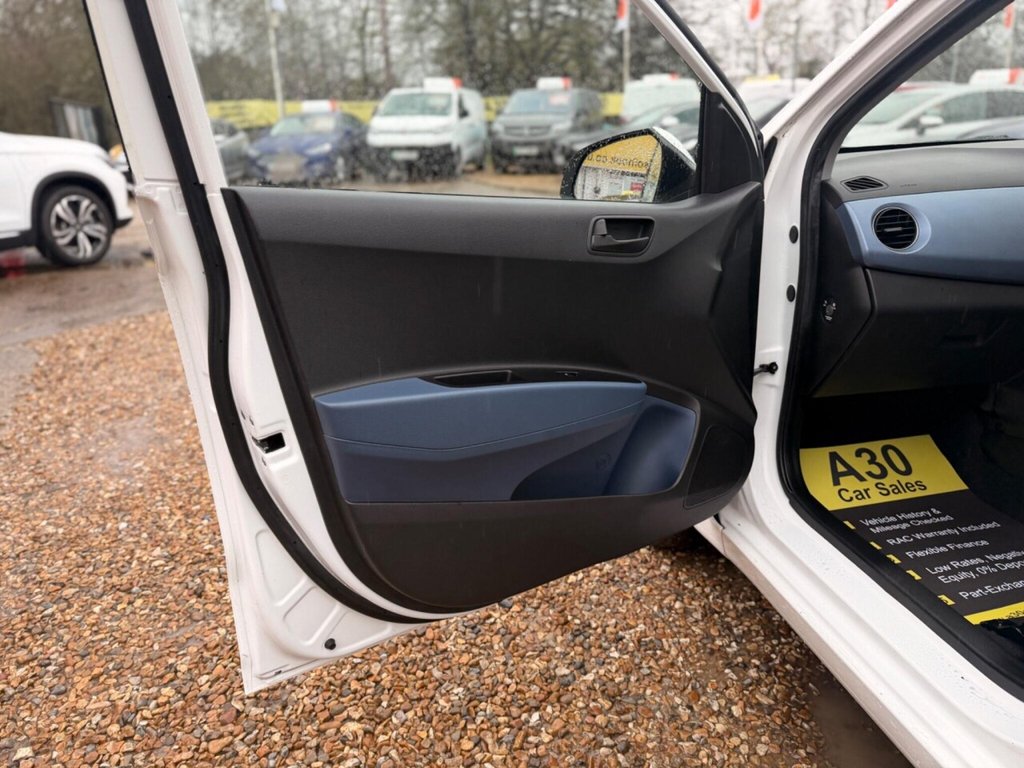 Used Hyundai i10 2015 for sale - 77780714: Photo 34