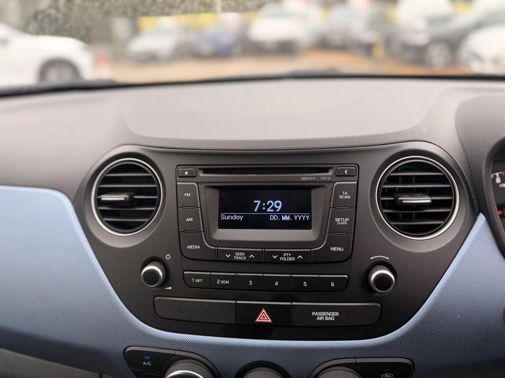 Used Hyundai i10 2015 for sale - 77780714: Photo 45