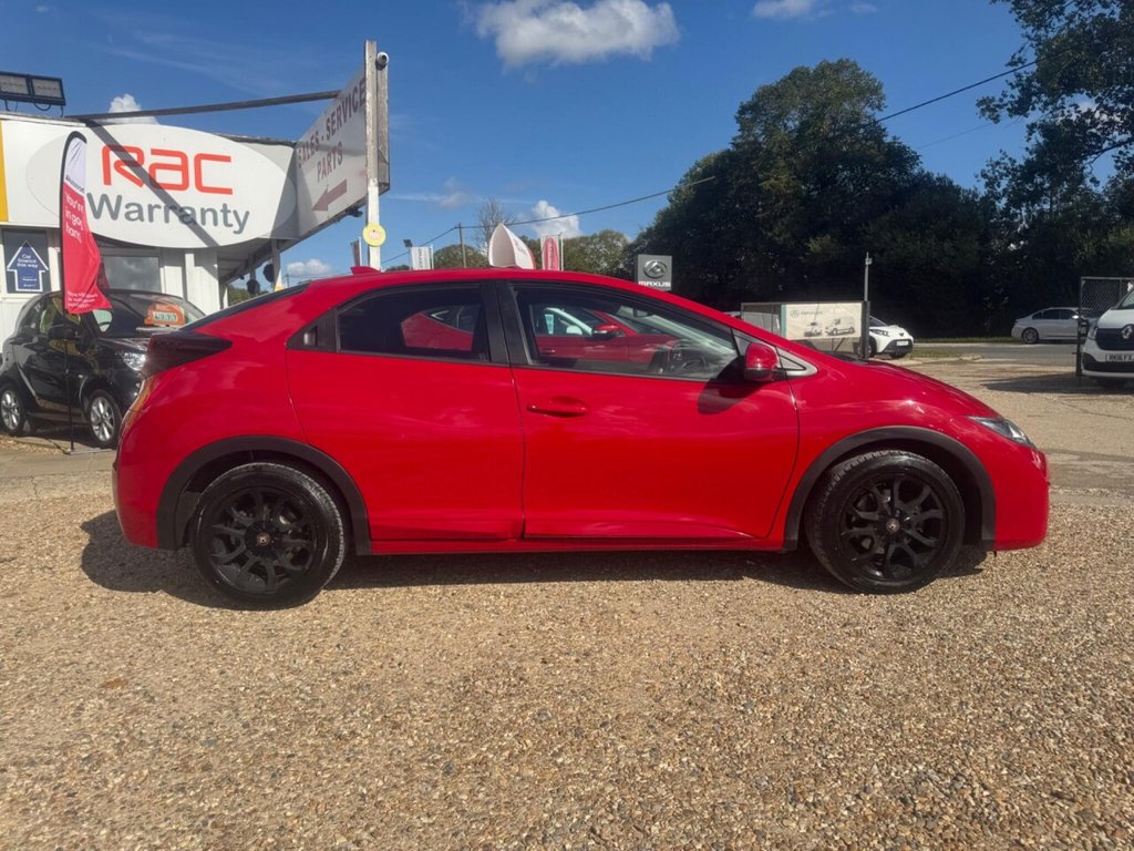 Used Honda Civic 2016 for sale - 76285302: Photo 5