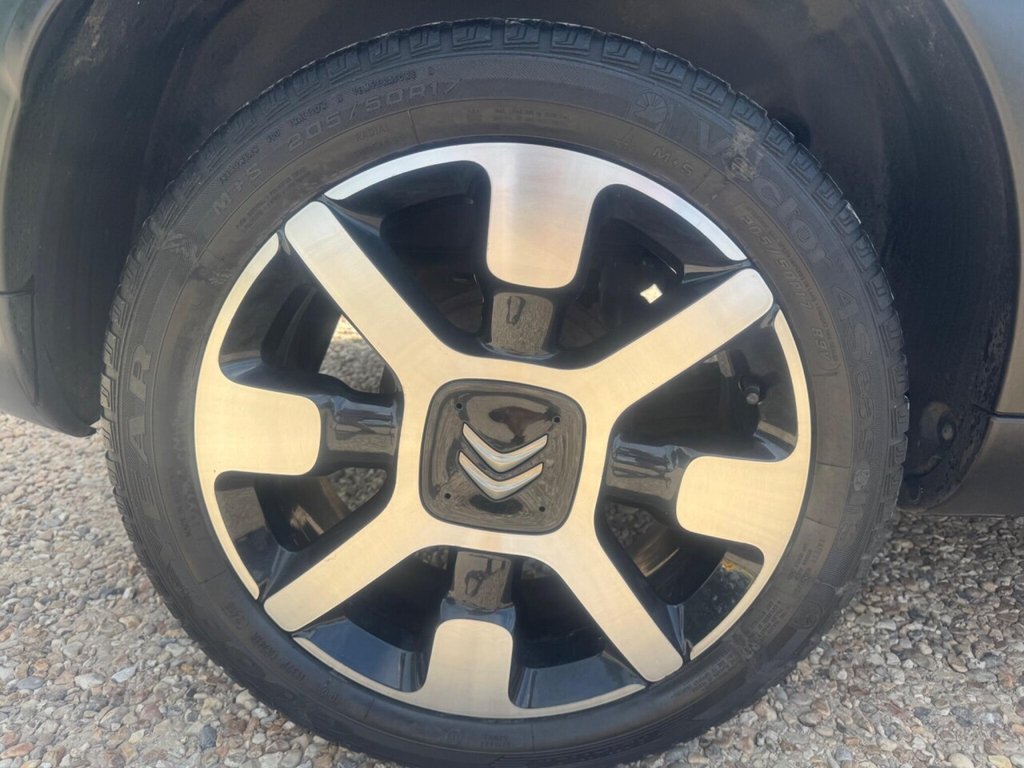 Used Citroen C4 Cactus 2016 for sale - 77571936: Photo 17