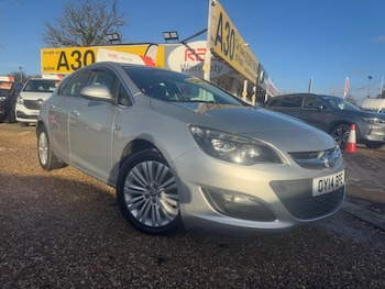 2014 (14) - 1.4i 16V Excite 5dr