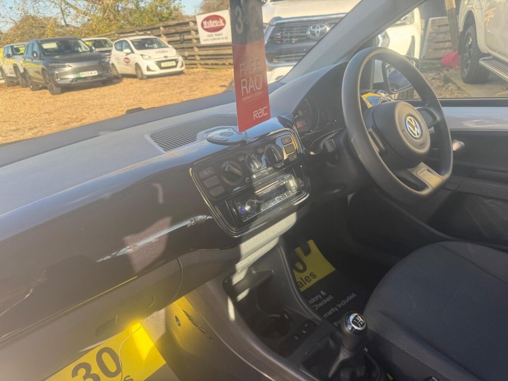 Used Volkswagen up! 2014 for sale - 76604941: Photo 29