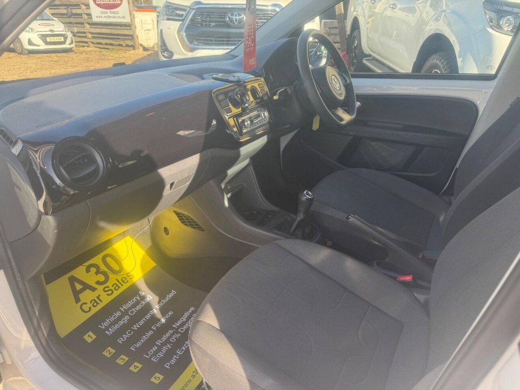 Used Volkswagen up! 2014 for sale - 76604941: Photo 32