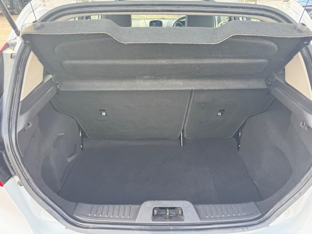 Used Ford Fiesta 2017 for sale - 78111053: Photo 34