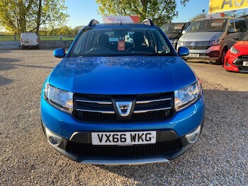 Used Dacia Sandero Stepway 2016 for sale - 78364206: Photo