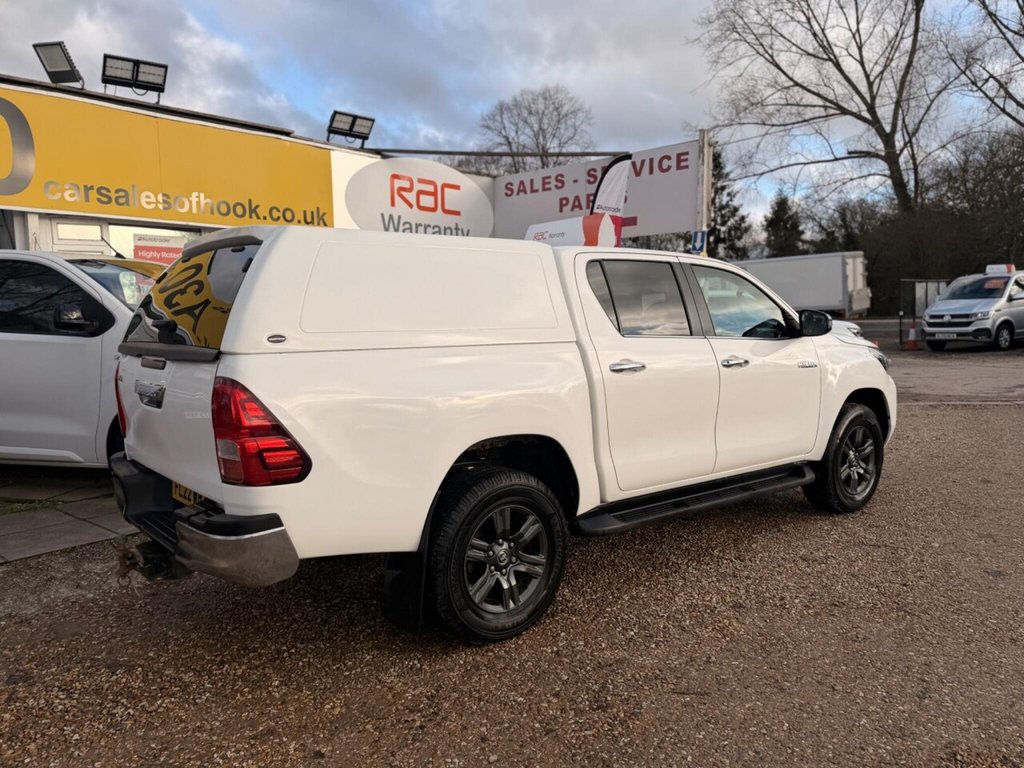 Used Toyota Hilux 2022 for sale - 77263930: Photo 12