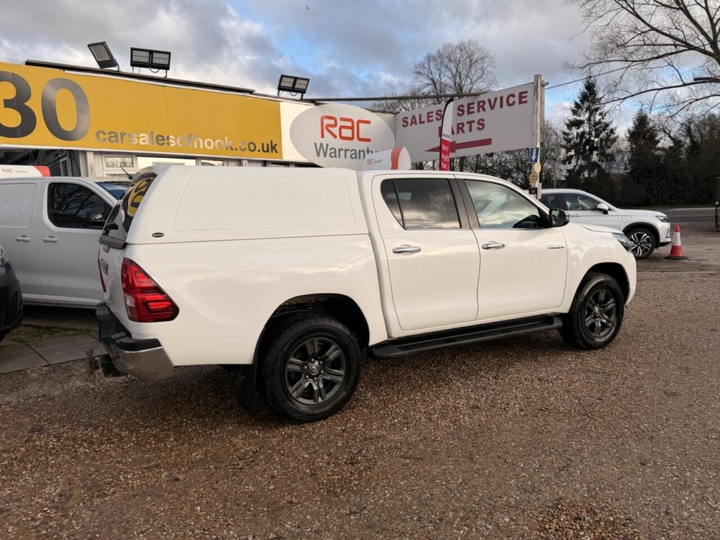 Used Toyota Hilux 2022 for sale - 77263930: Photo 13
