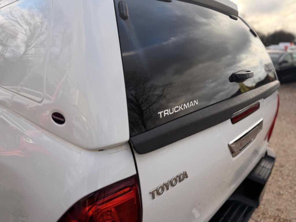 Used Toyota Hilux 2022 for sale - 77263930: Photo 18