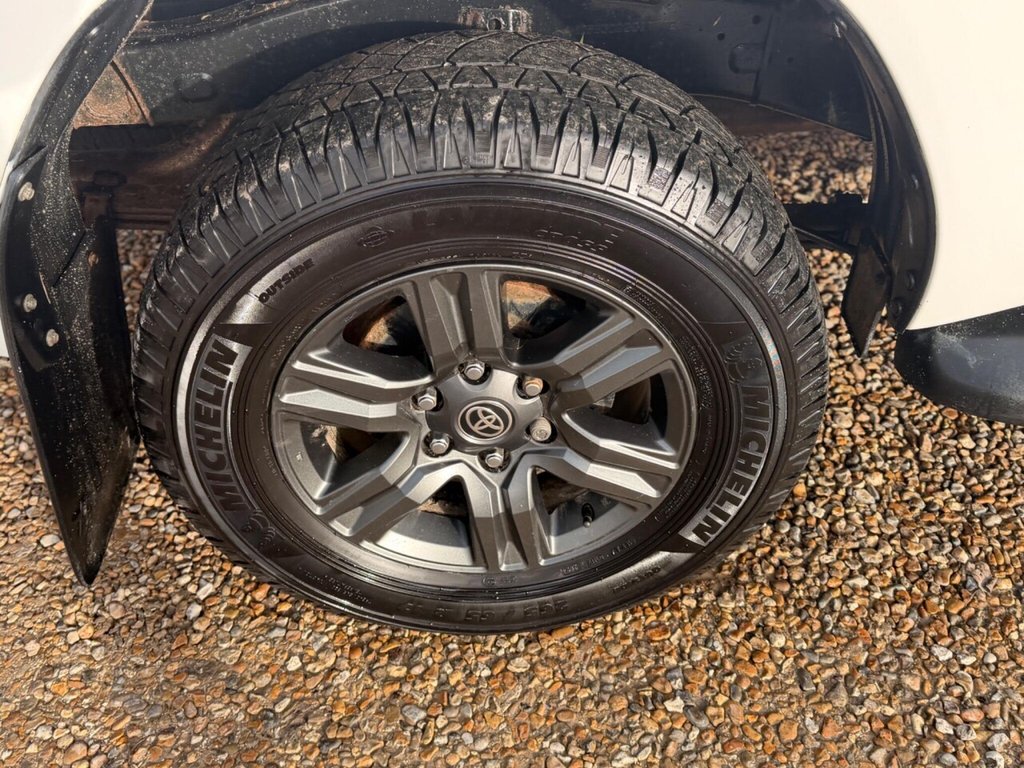 Used Toyota Hilux 2022 for sale - 77263930: Photo 33