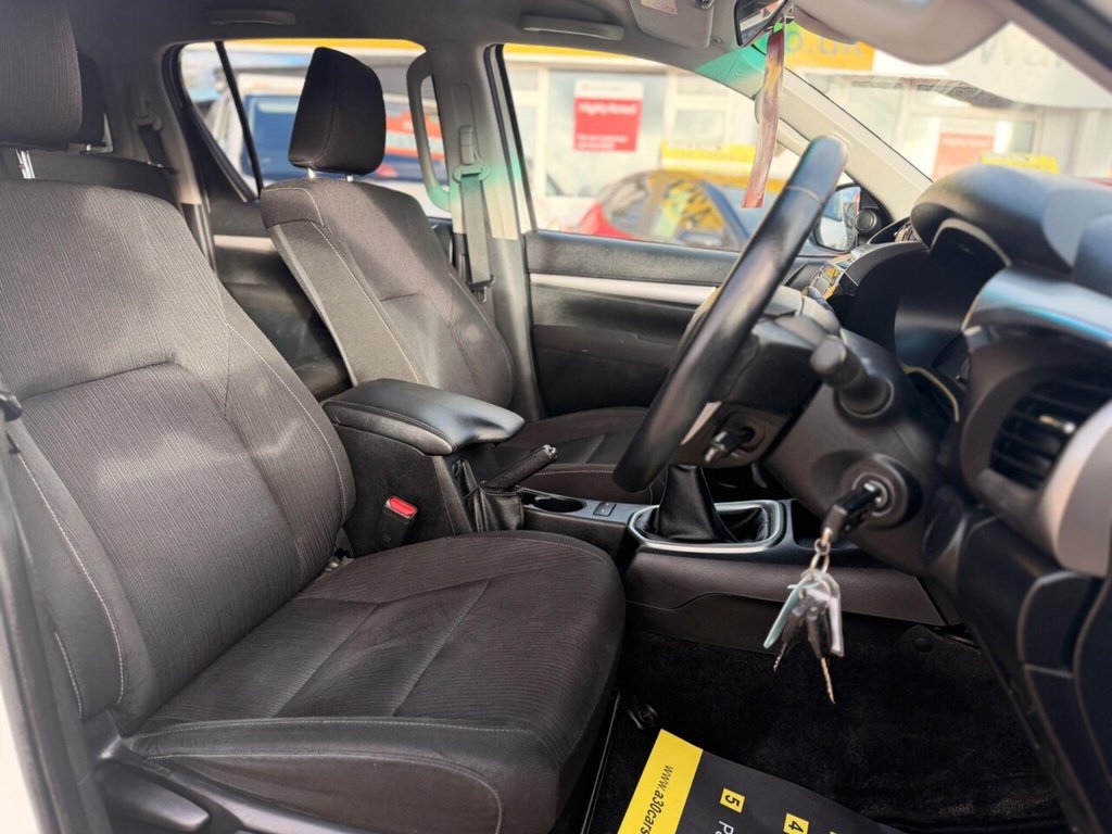 Used Toyota Hilux 2022 for sale - 77263930: Photo 35