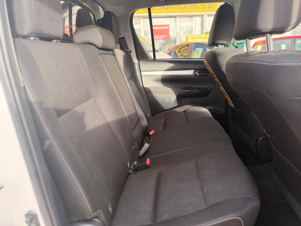 Used Toyota Hilux 2022 for sale - 77263930: Photo 37