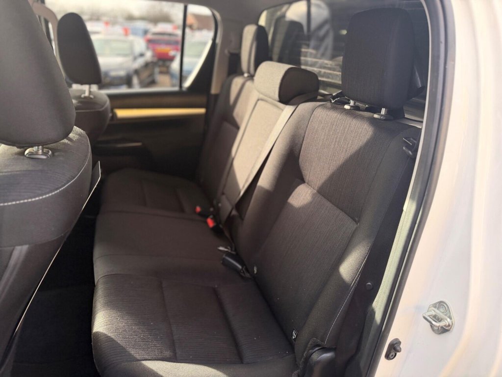Used Toyota Hilux 2022 for sale - 77263930: Photo 40