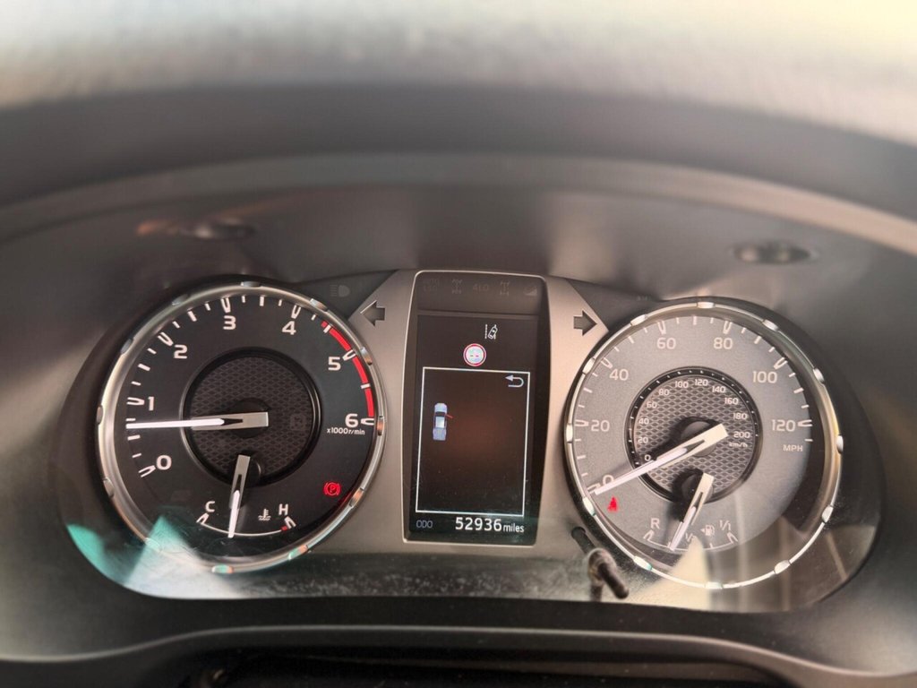 Used Toyota Hilux 2022 for sale - 77263930: Photo 46