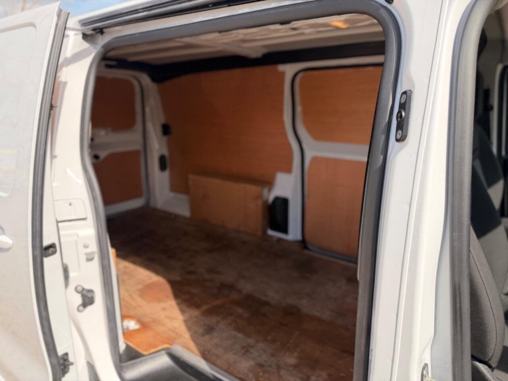 Used Peugeot e-Expert 2023 for sale - 78030576: Photo 25