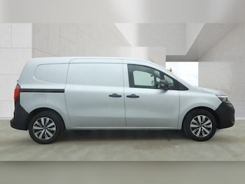 Used Nissan Other 2024 for sale - 78533883: Photo