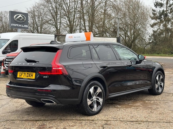 Used Volvo V60 2021 for sale - 76285274: Photo 10