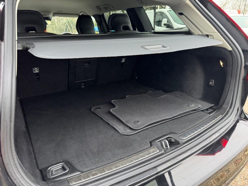 Used Volvo V60 Cross Country 2021 for sale - 76285274: Photo 27