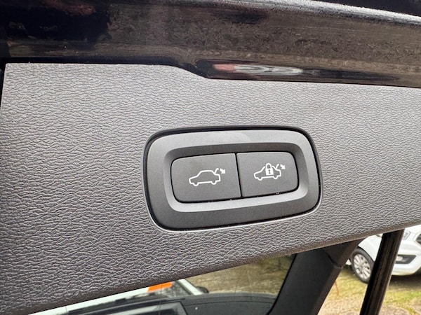 Used Volvo V60 2021 for sale - 76285274: Photo 31