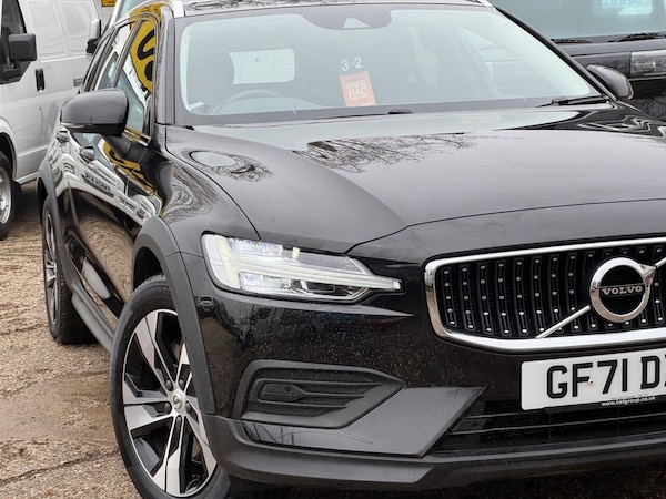 Used Volvo V60 2021 for sale - 76285274: Photo 8