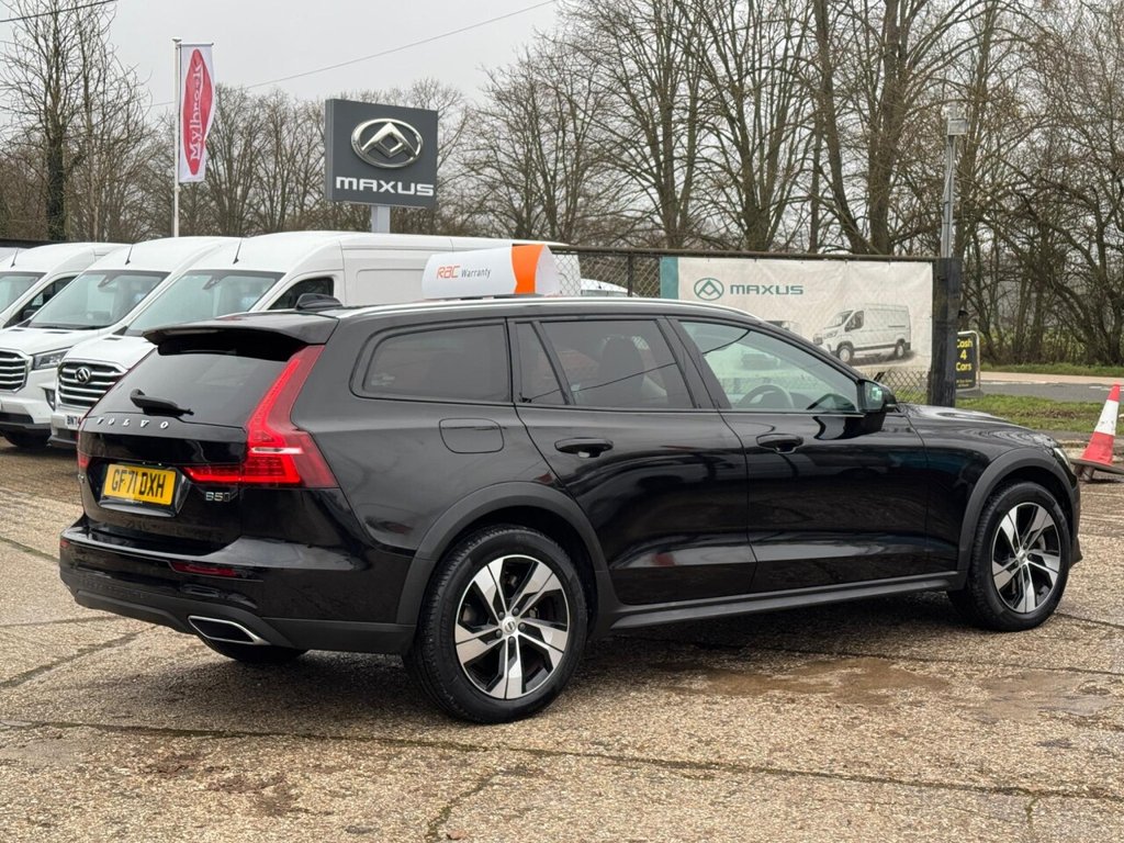 Used Volvo V60 Cross Country 2021 for sale - 76285274: Photo 9
