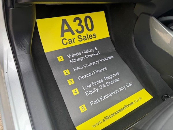 Used Toyota Yaris 2014 for sale - 76285273: Photo 36