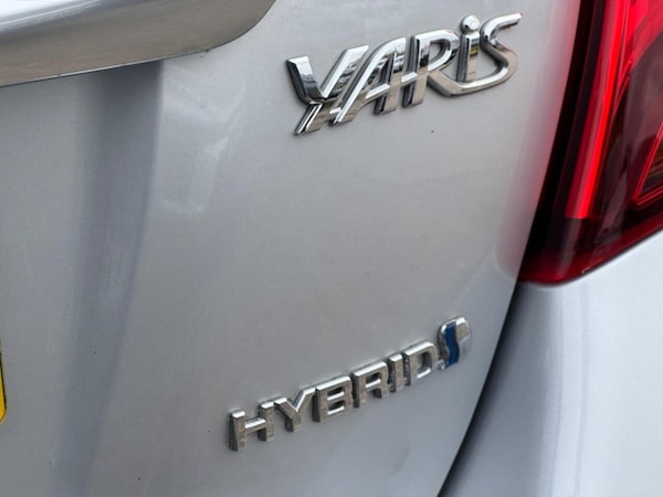 Used Toyota Yaris 2014 for sale - 76285273: Photo 41