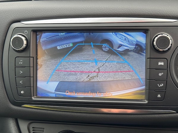Used Toyota Yaris 2014 for sale - 76285273: Photo 42
