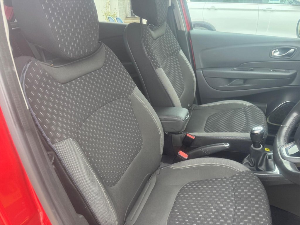 Used Renault Captur 2018 for sale - 76285272: Photo 28