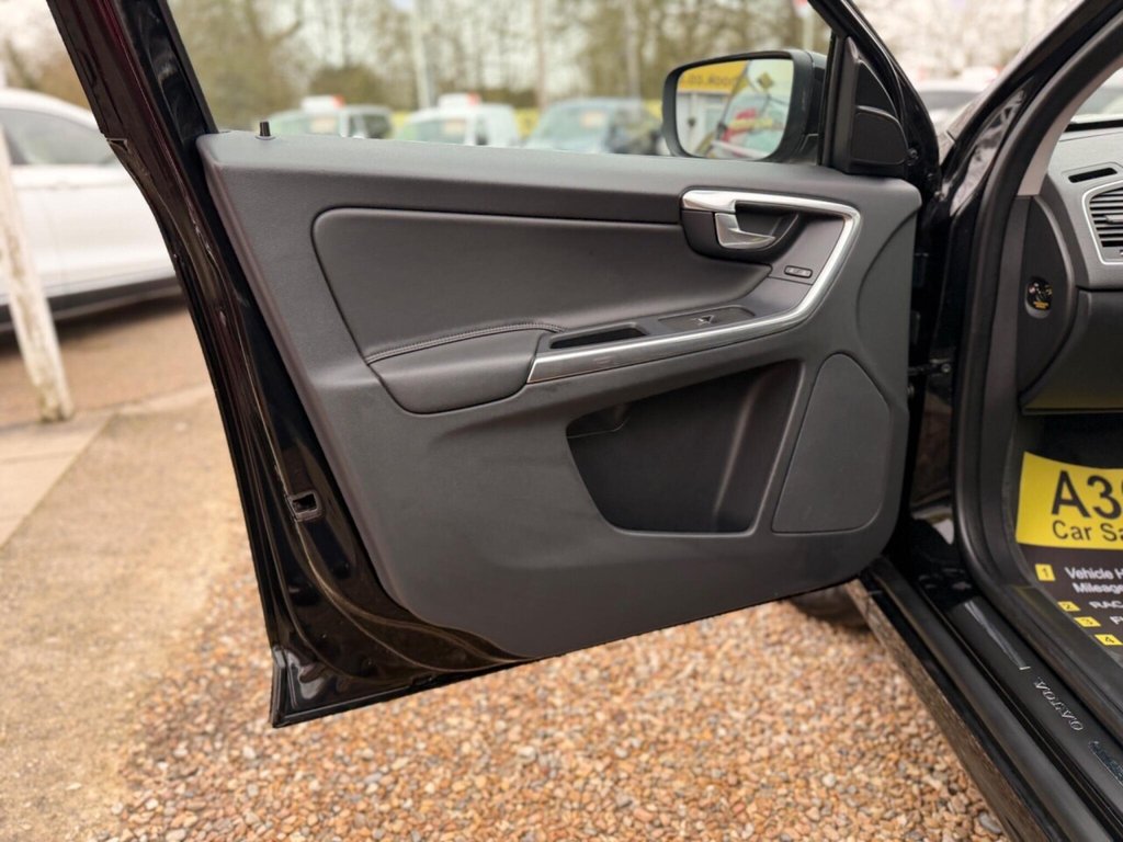 Used Volvo XC60 2017 for sale - 77621503: Photo 24