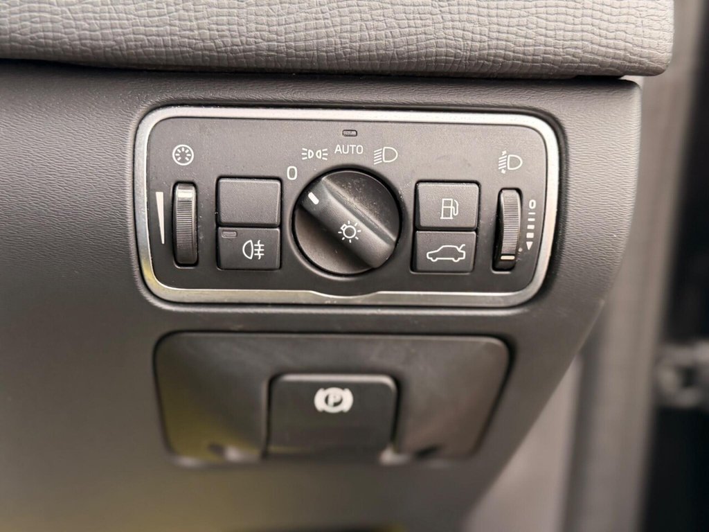 Used Volvo XC60 2017 for sale - 77621503: Photo 43