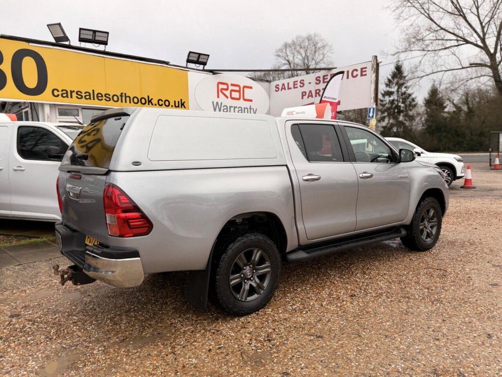 Used Toyota Hilux 2022 for sale - 77288149: Photo 15