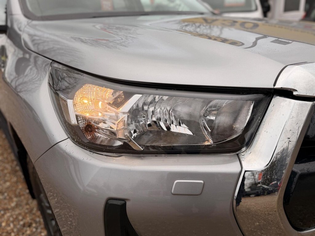 Used Toyota Hilux 2022 for sale - 77288149: Photo 19