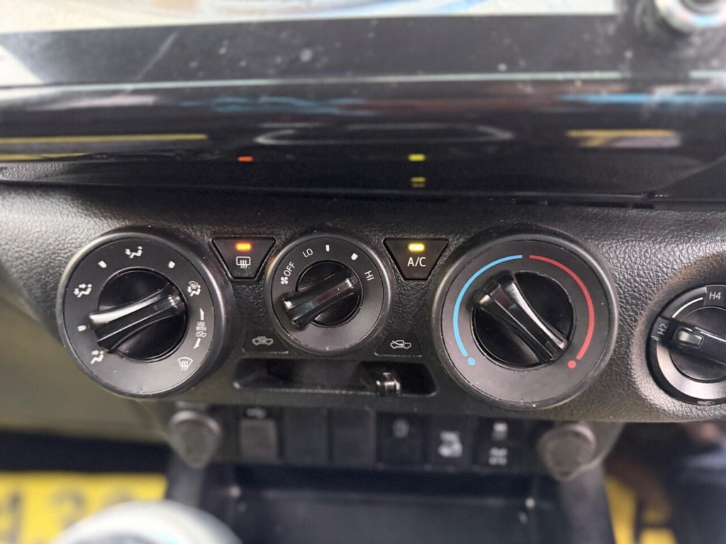 Used Toyota Hilux 2022 for sale - 77288149: Photo 45