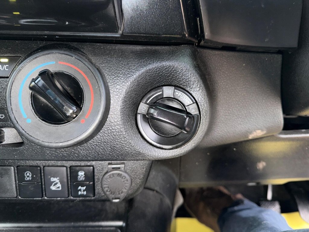Used Toyota Hilux 2022 for sale - 77288149: Photo 49