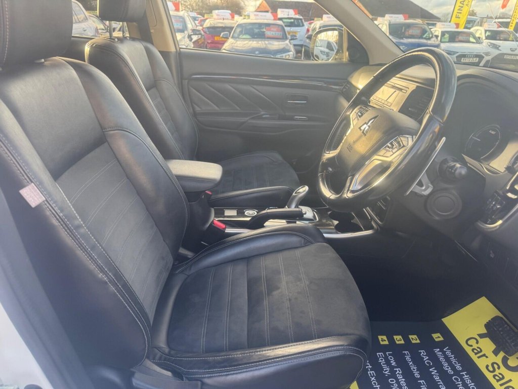 Used Mitsubishi Outlander 2016 for sale - 76784137: Photo 23