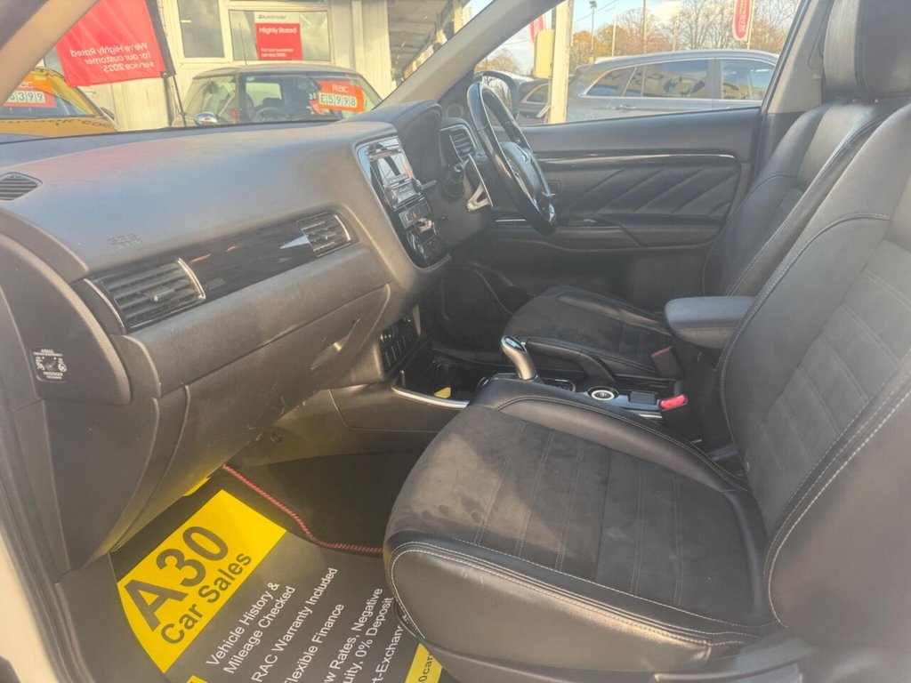 Used Mitsubishi Outlander 2016 for sale - 76784137: Photo 39